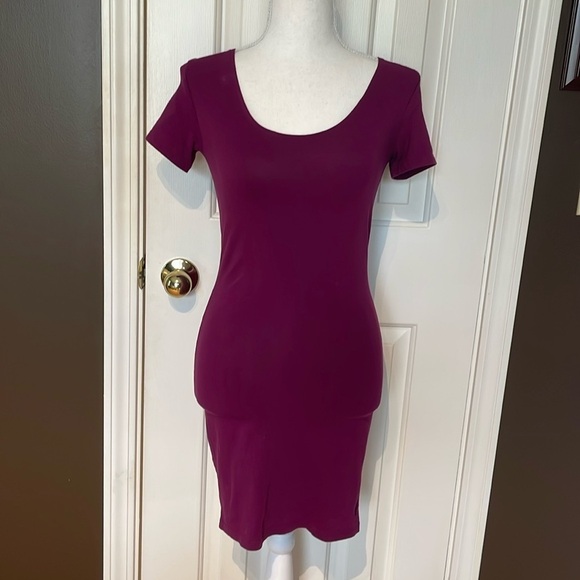 PINK Victoria's Secret Dresses & Skirts - Victoria’s Secret PINK Ladies Mauve/Purple Plum Cut Out Dress